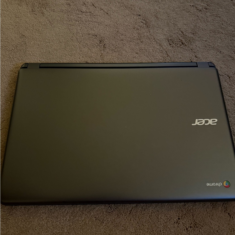 ACER CHROMEBOOK 15, 15.6 HD, 2GB, 16GB STORAGE, CB3-532-C3F7 with charger